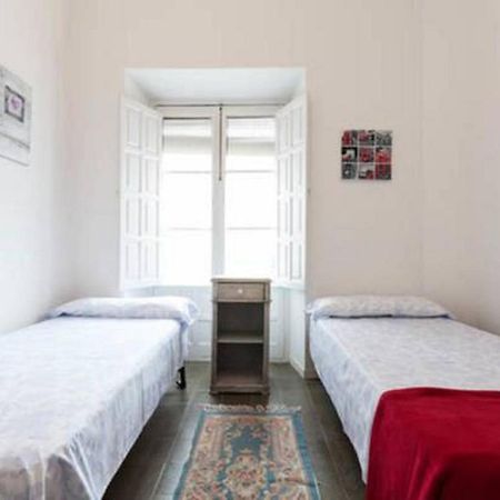 Apartamentos Rg Arenal Sevilla Szoba fotó
