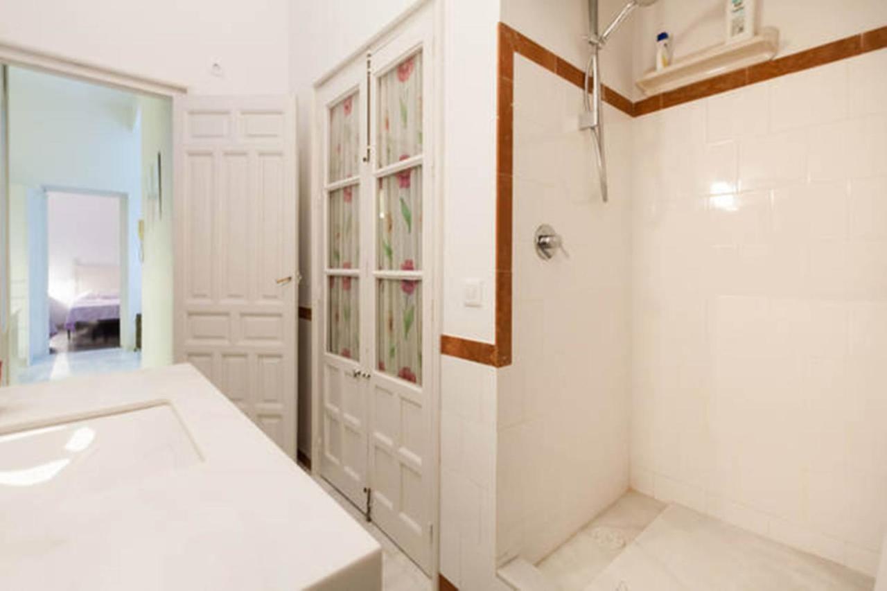 Apartamentos Rg Arenal Sevilla Szoba fotó