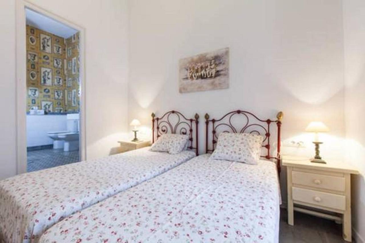 Apartamentos Rg Arenal Sevilla Szoba fotó