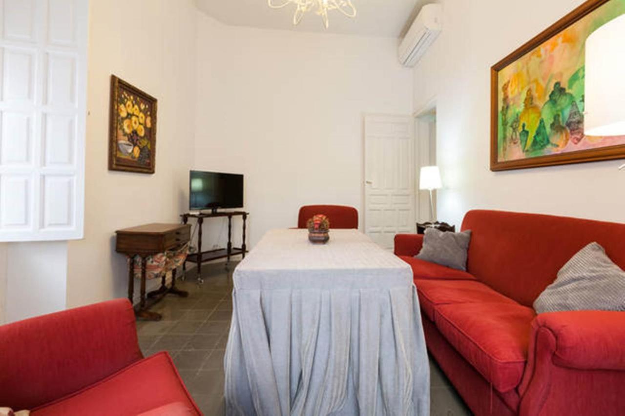 Apartamentos Rg Arenal Sevilla Szoba fotó