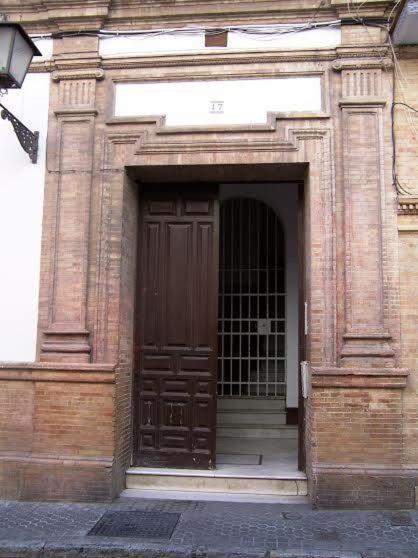Apartamentos Rg Arenal Sevilla Szoba fotó
